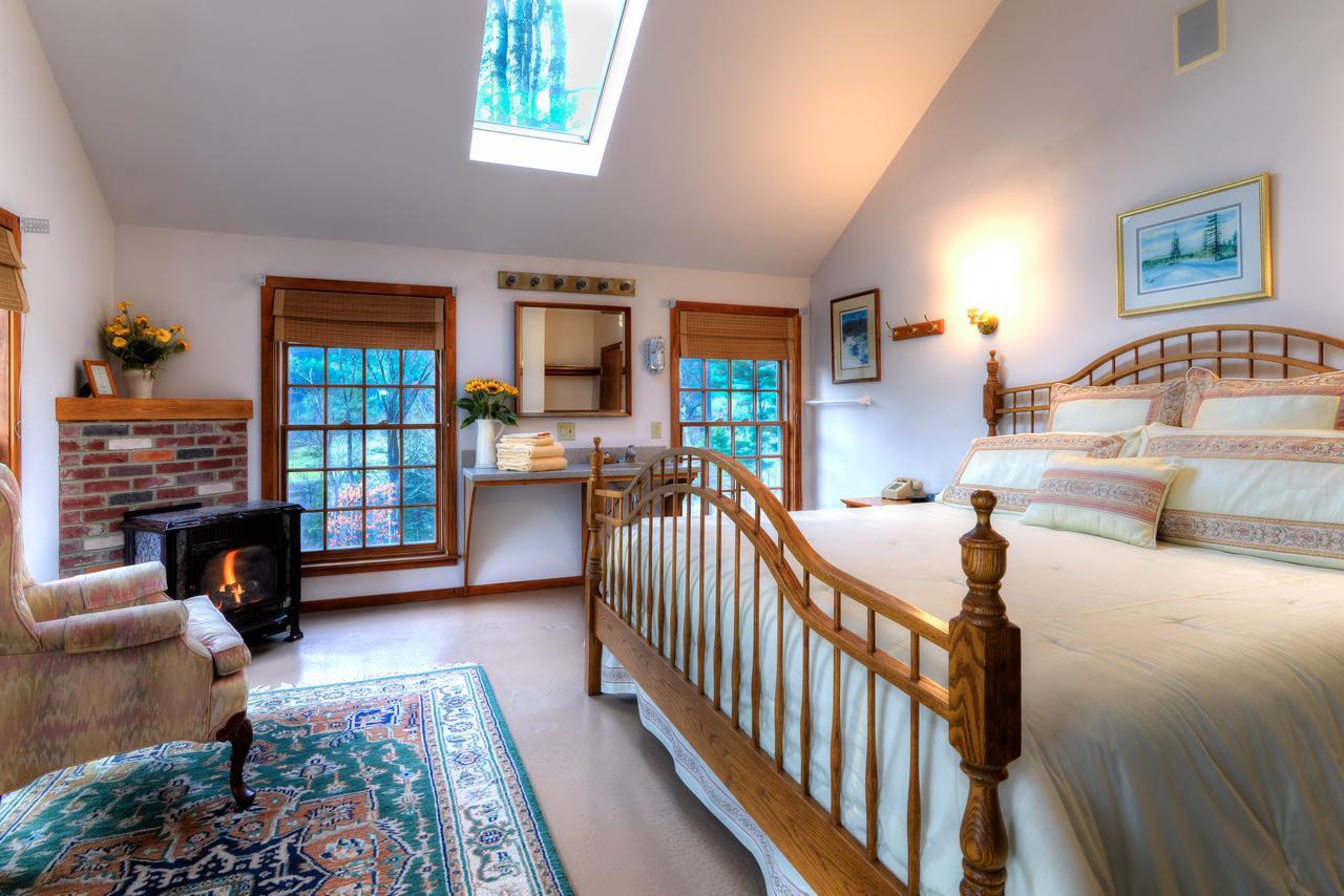 Breakfast On The Connecticut Bed & Breakfast Lyme Eksteriør bilde